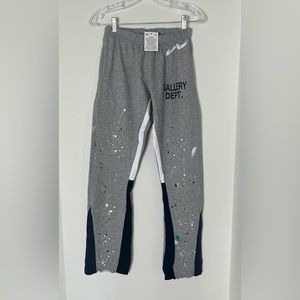 Men’s gallery dept pants size small never worn or washed and still has tags